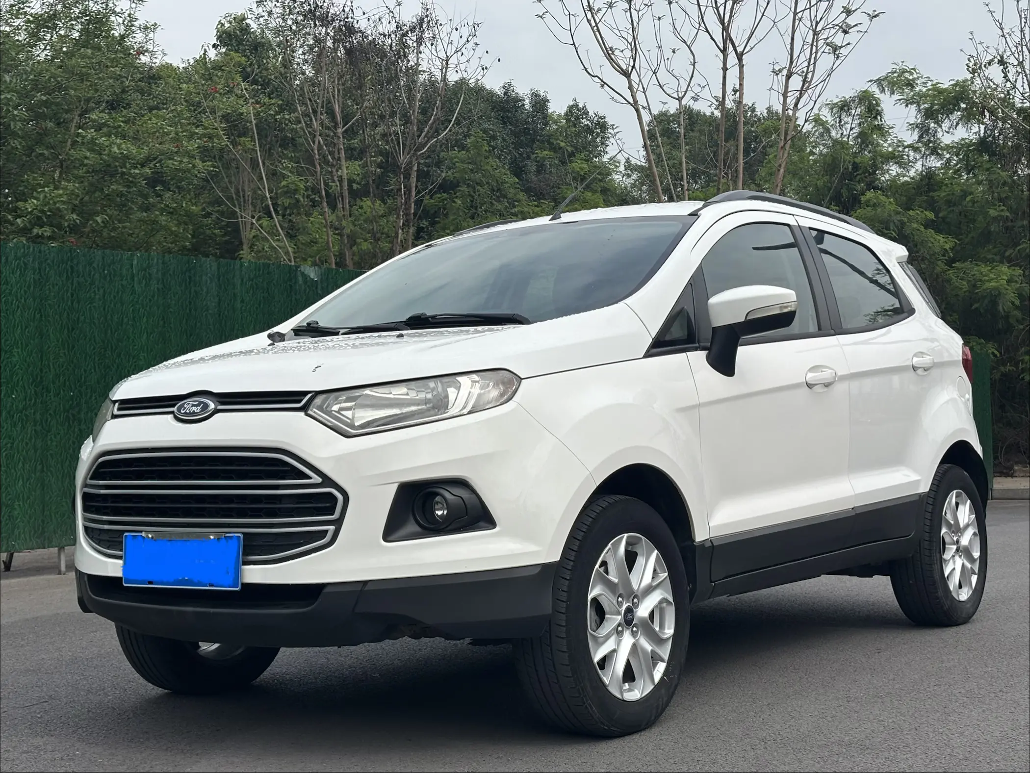 Ford Yibo