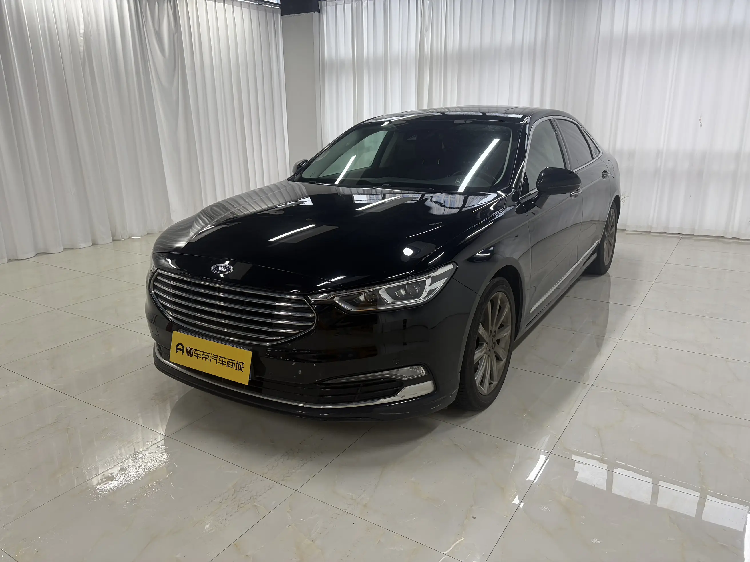 Ford Taurus