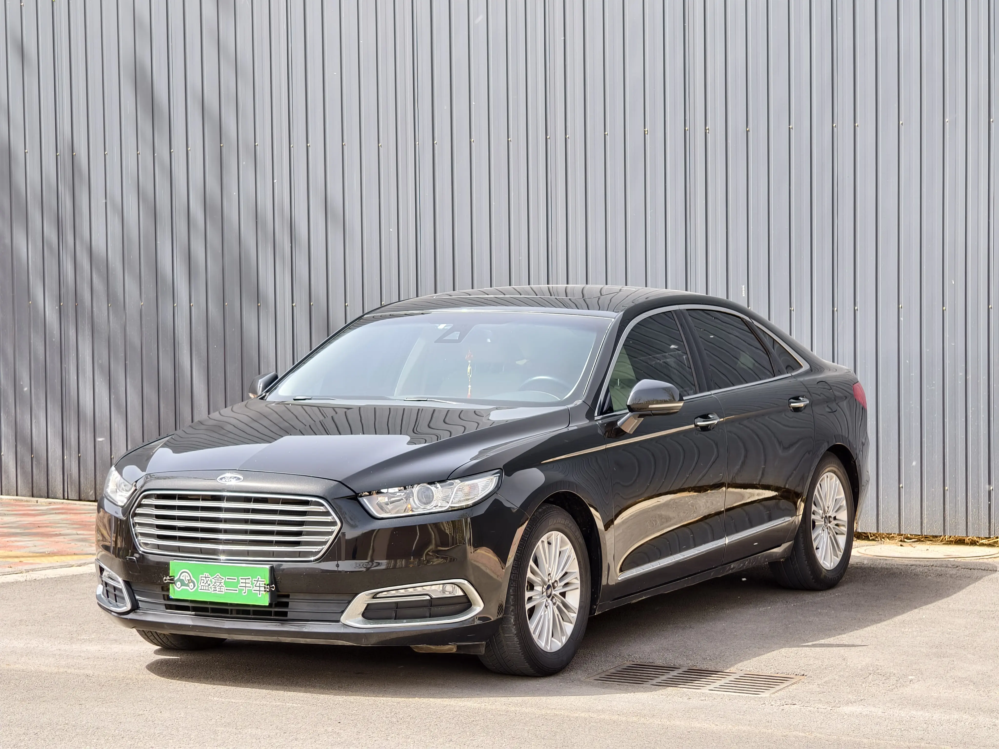Ford Taurus