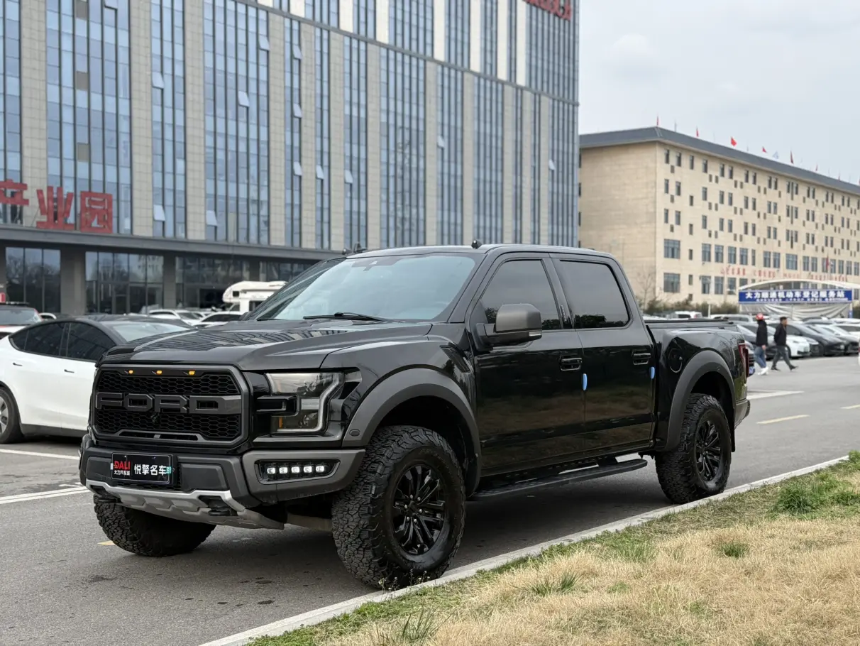 Ford F-150 Raptor