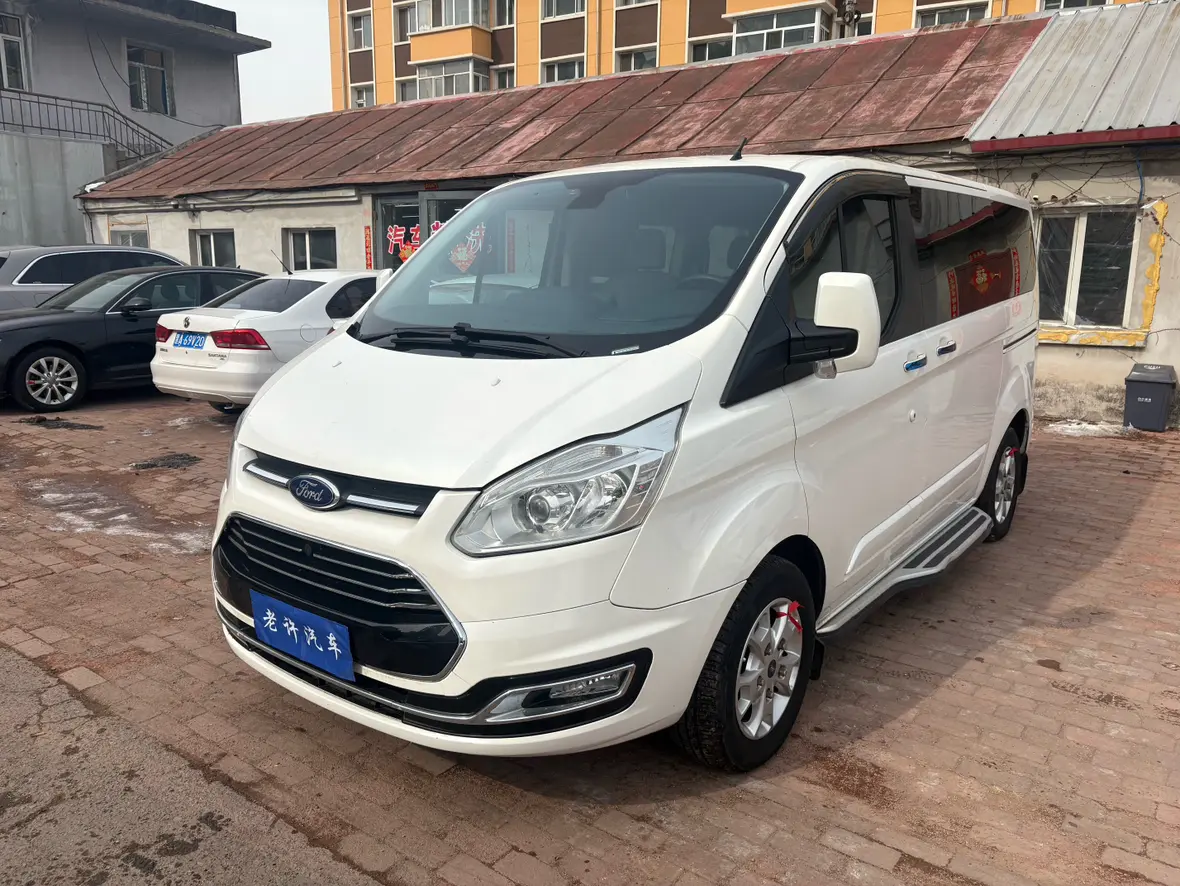 Ford Toureo
