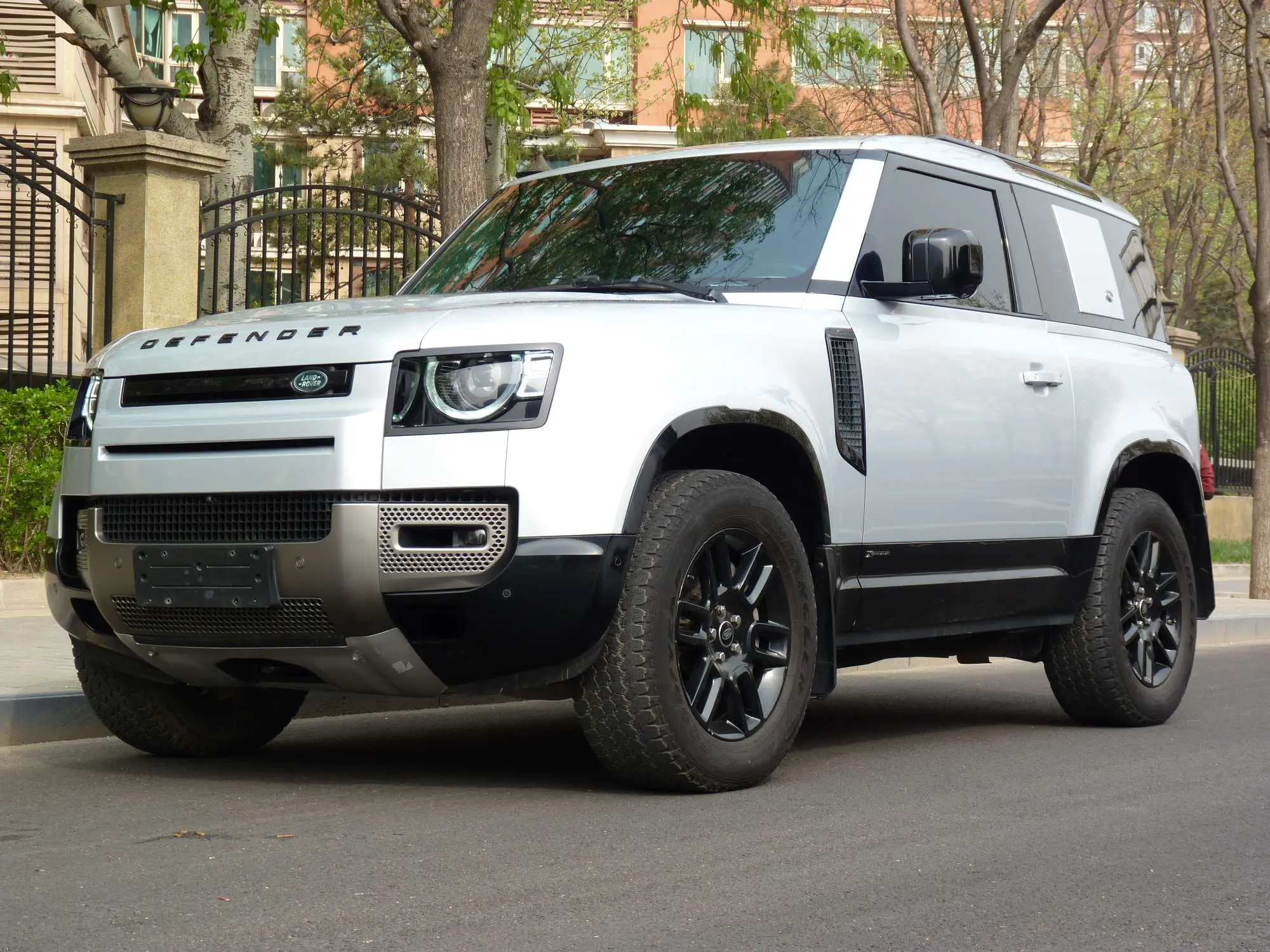 Land Rover Guard