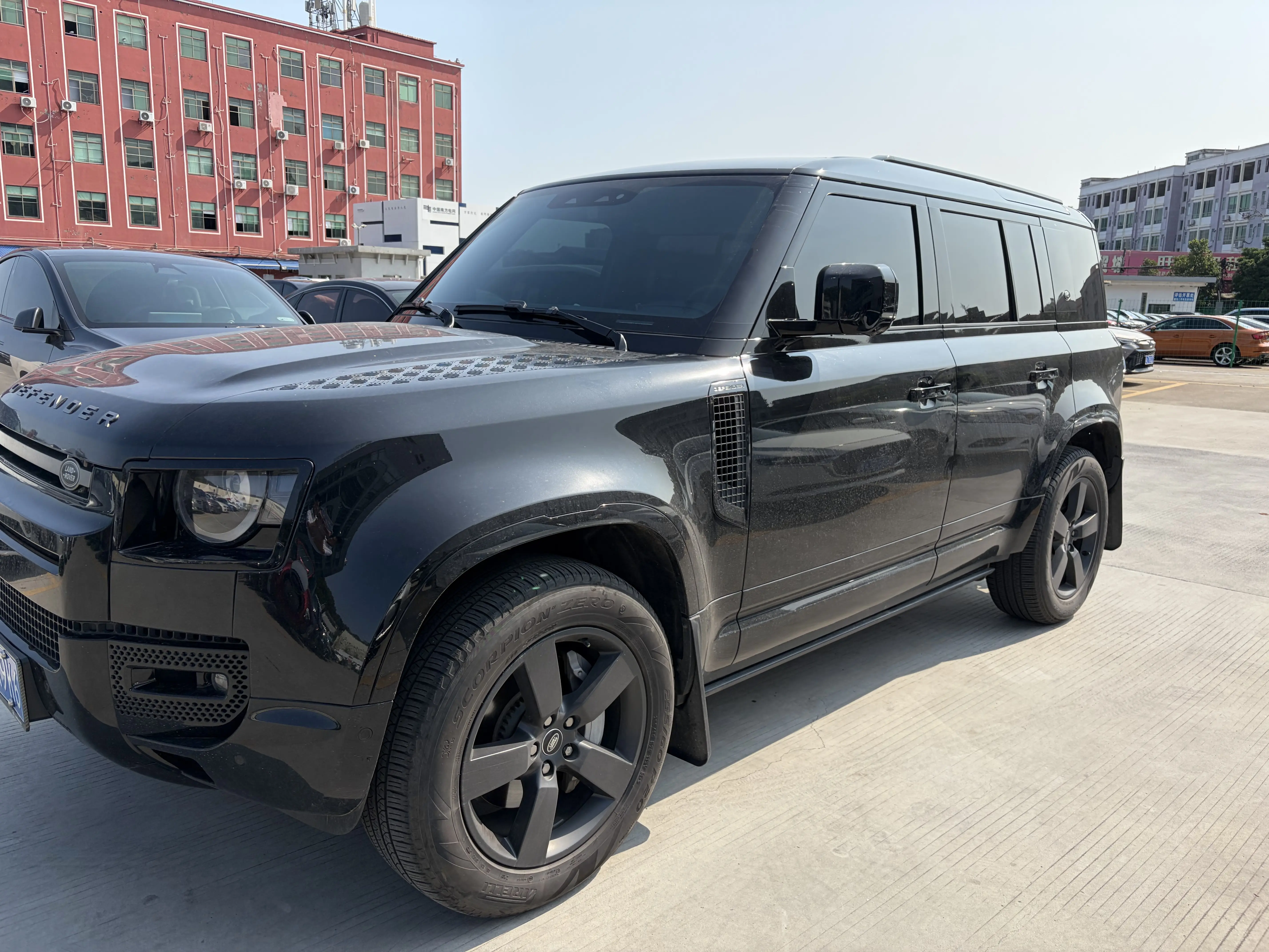 Land Rover Guard
