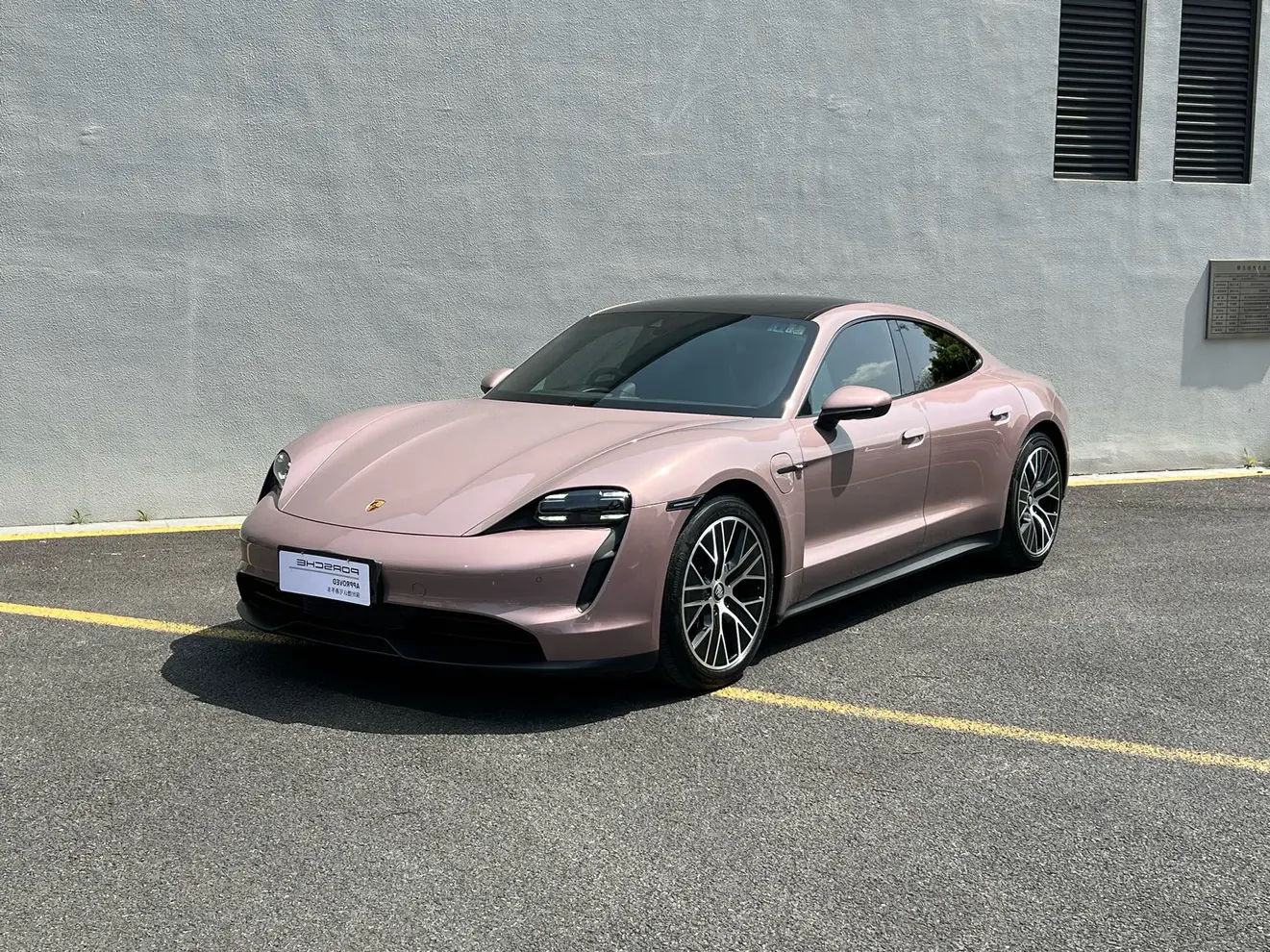 Porsche Taycan