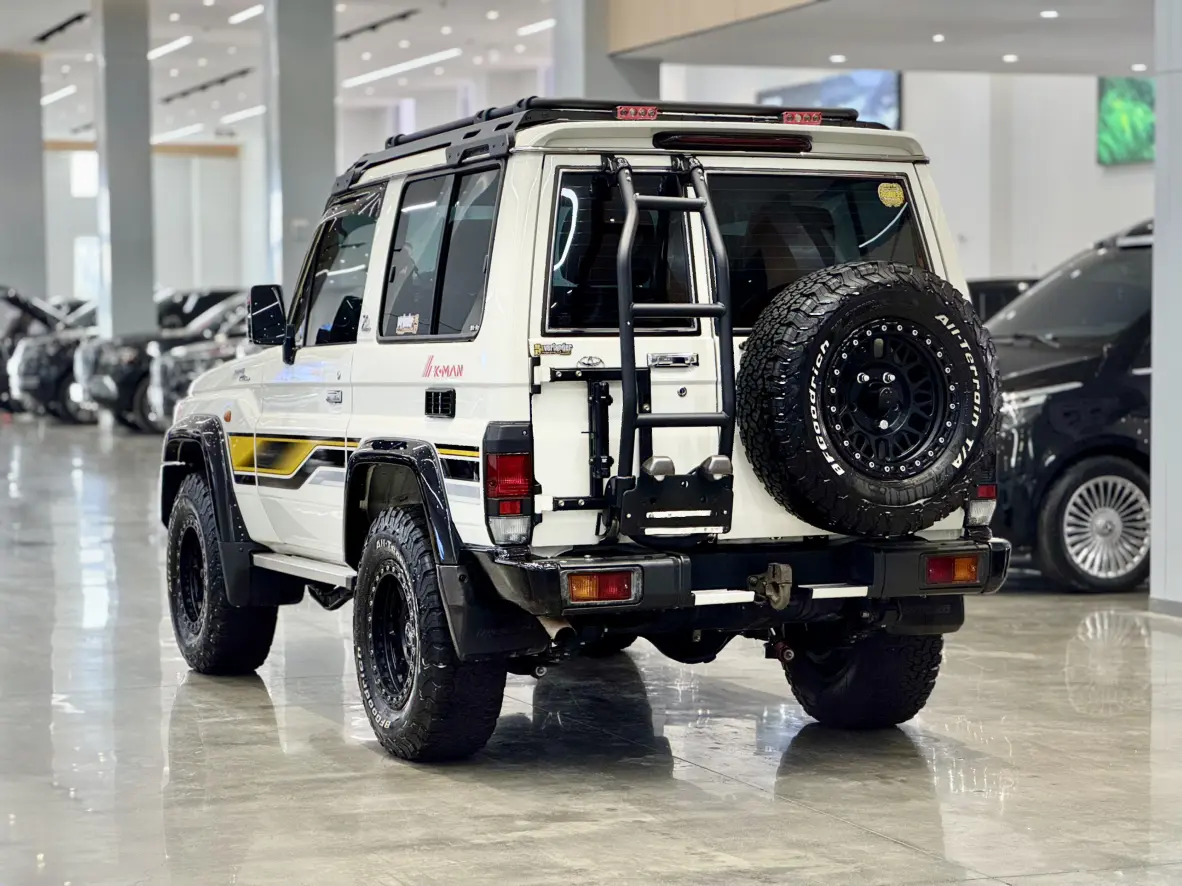 Toyota Land Cruiser 70 Series