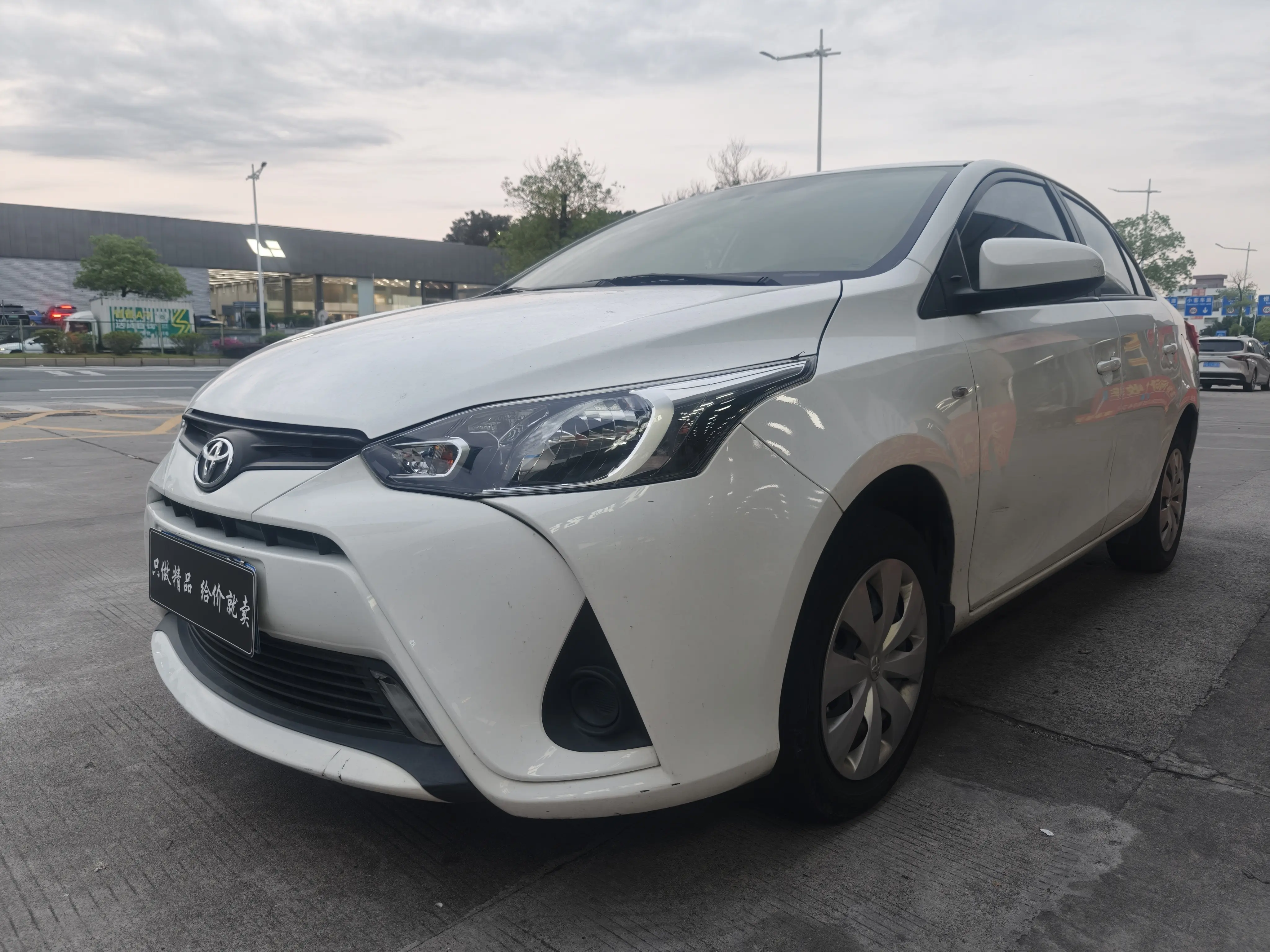 Toyota YARiS L Enjoy