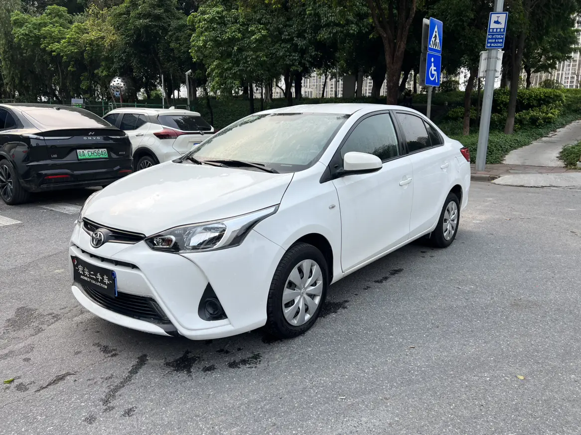 Toyota YARiS L Enjoy