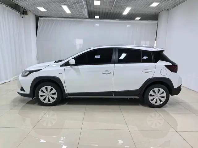 Toyota Yaris L