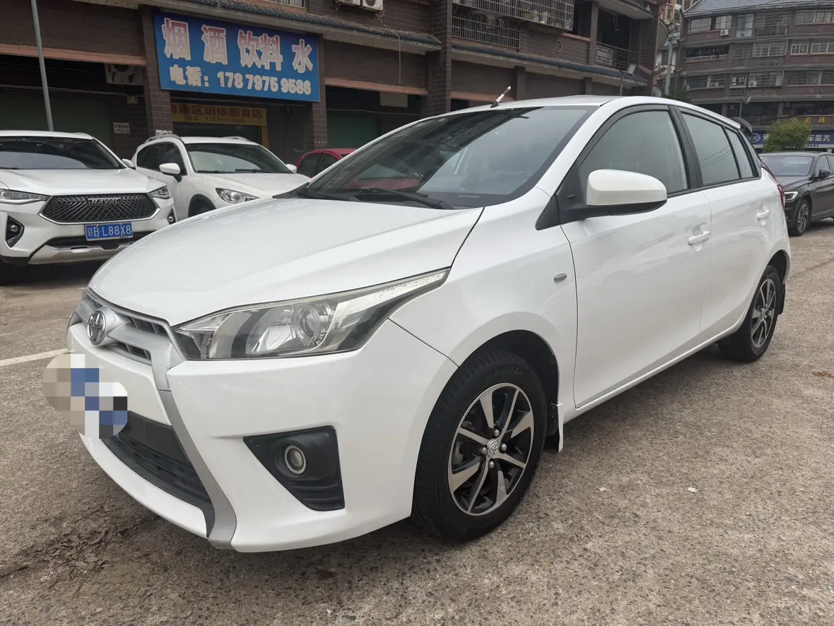 Toyota Yaris L