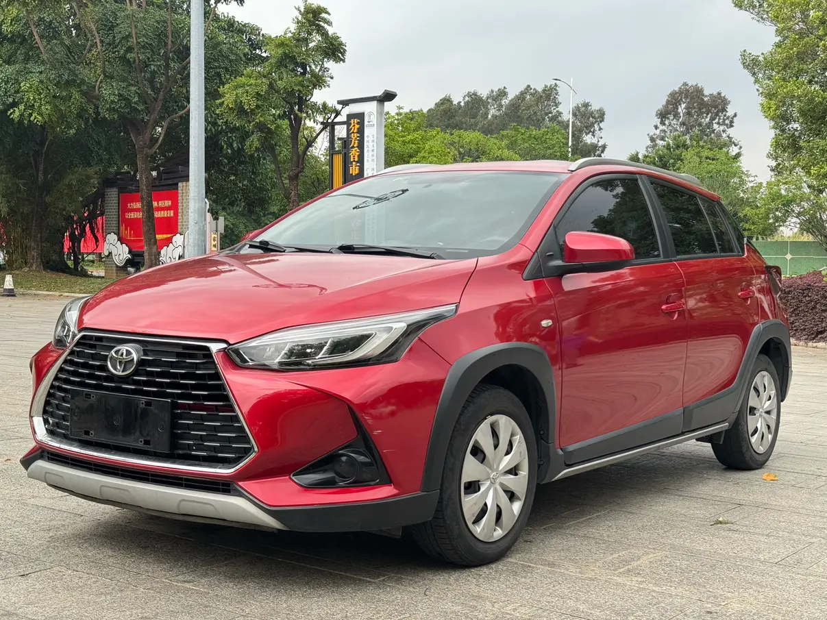 Toyota Yaris L