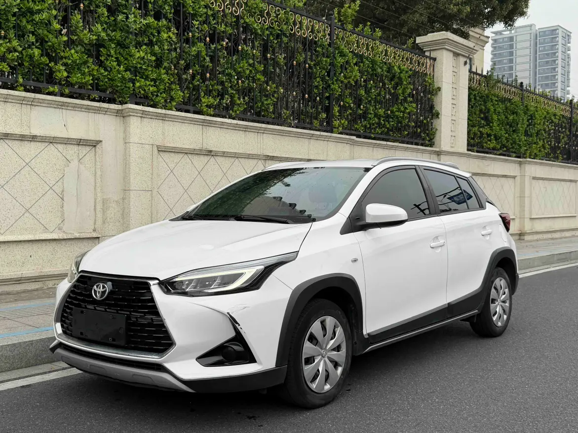 Toyota Yaris L