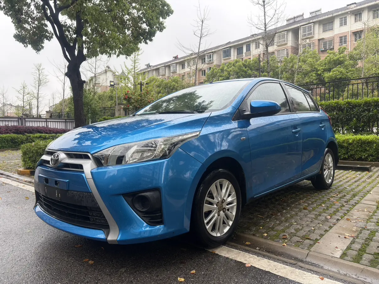 Toyota Yaris L