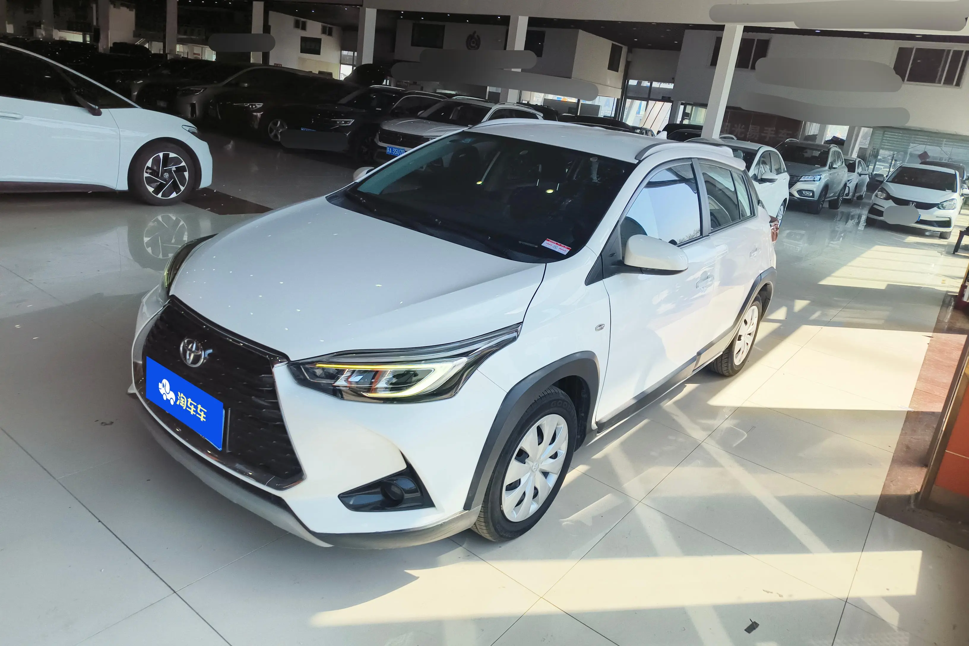 Toyota Yaris L