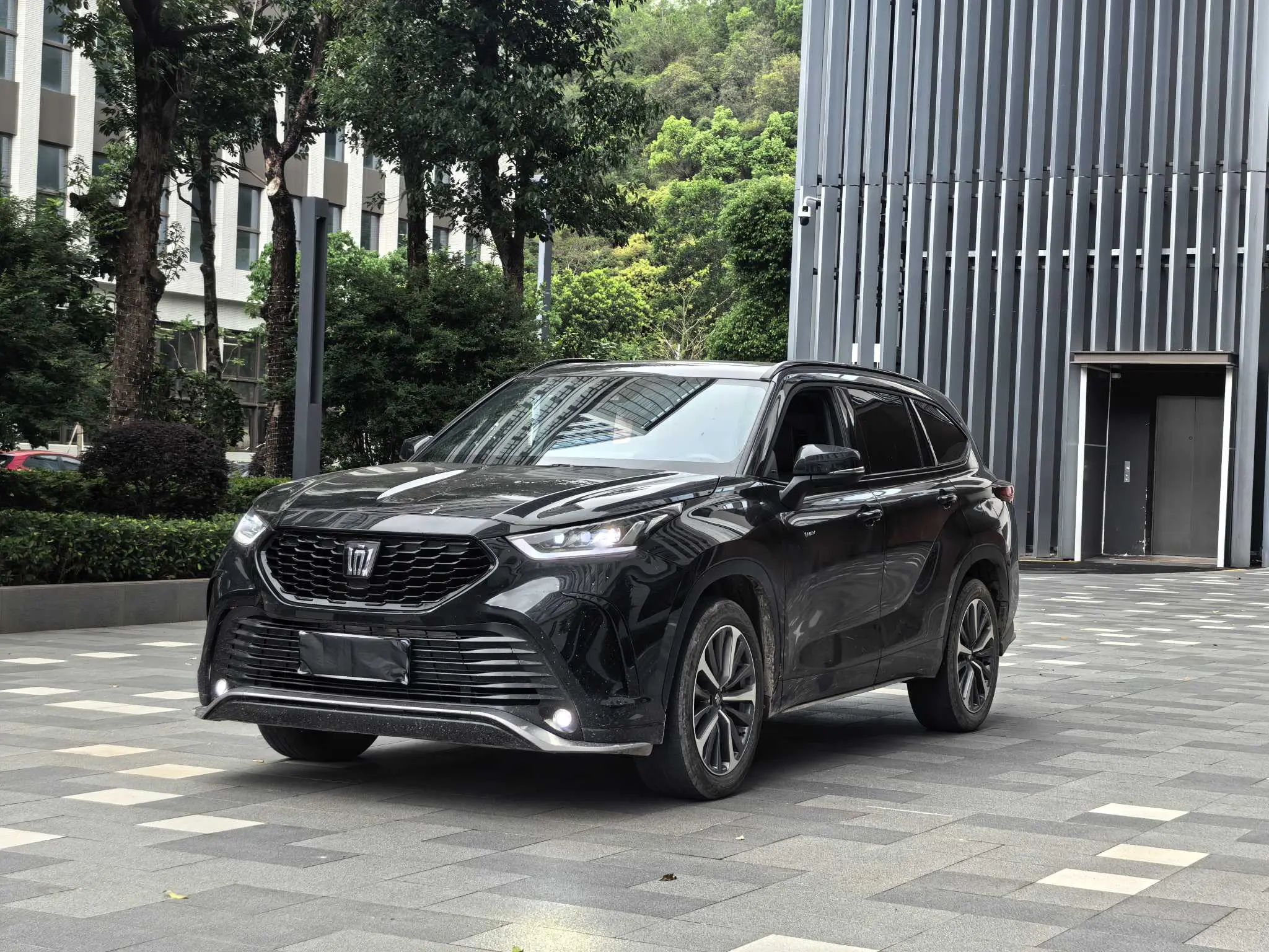 Toyota Crown Kluger