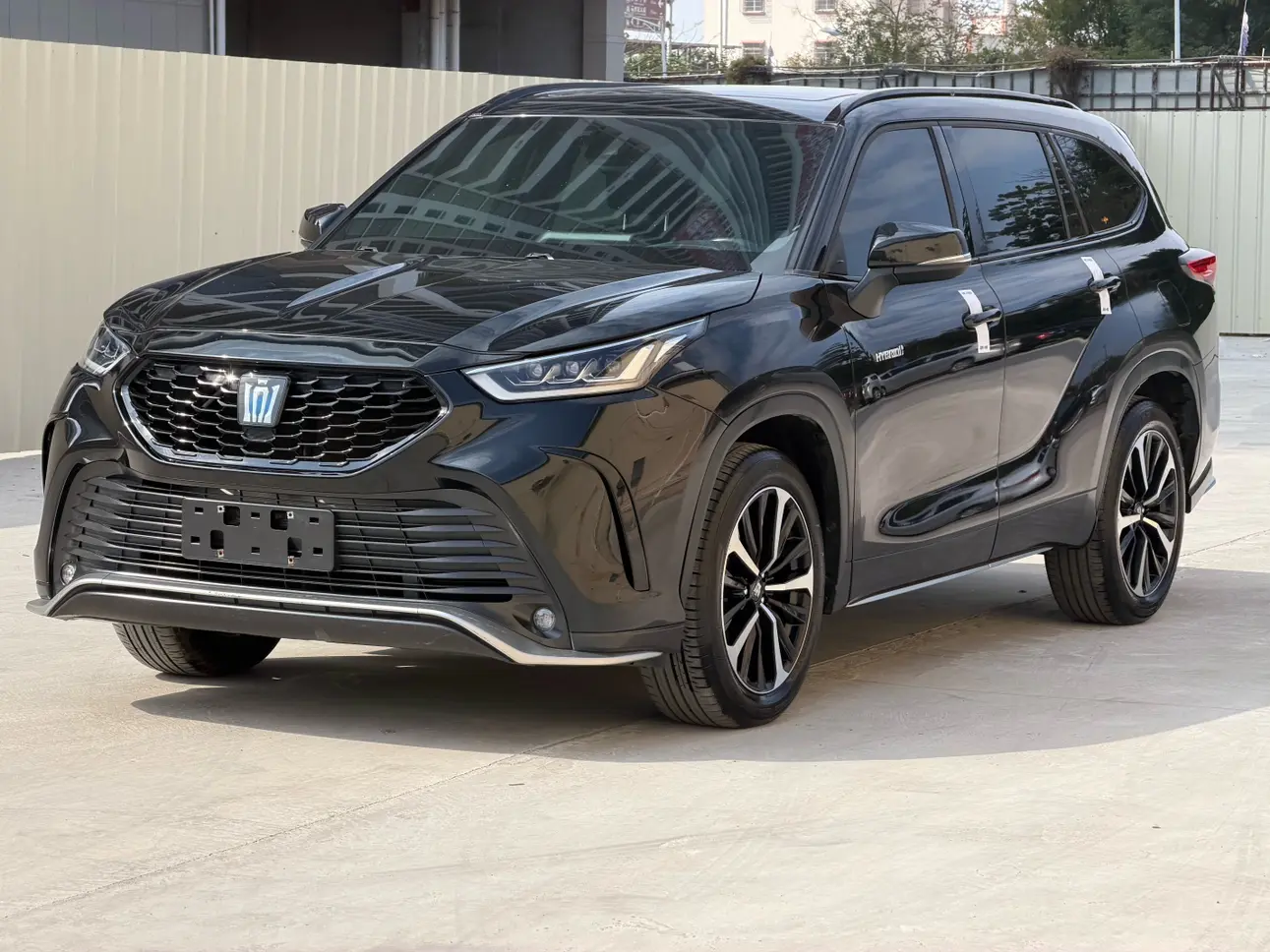 Toyota Crown Kluger