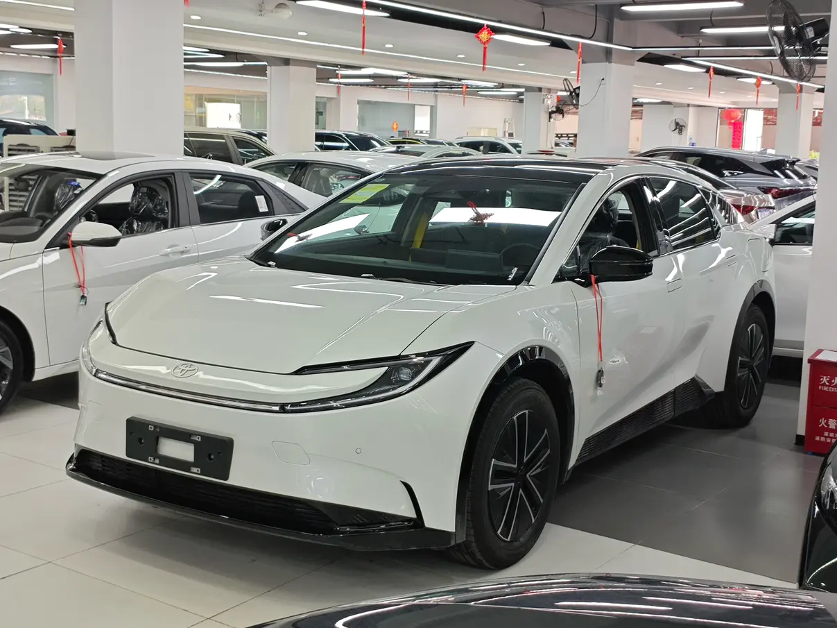 Toyota bZ5