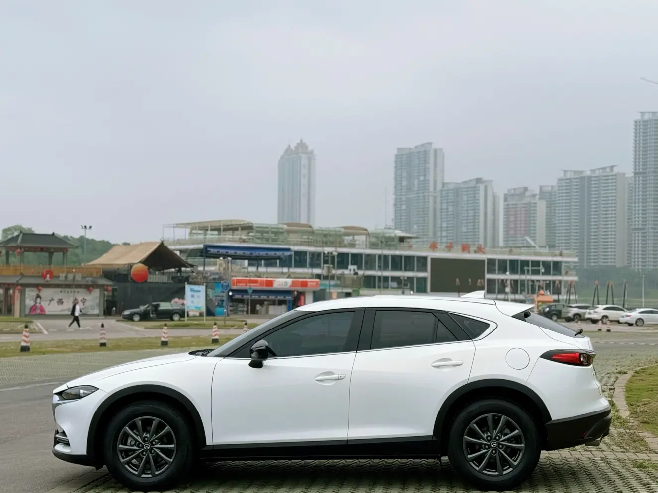 Mazda CX-4