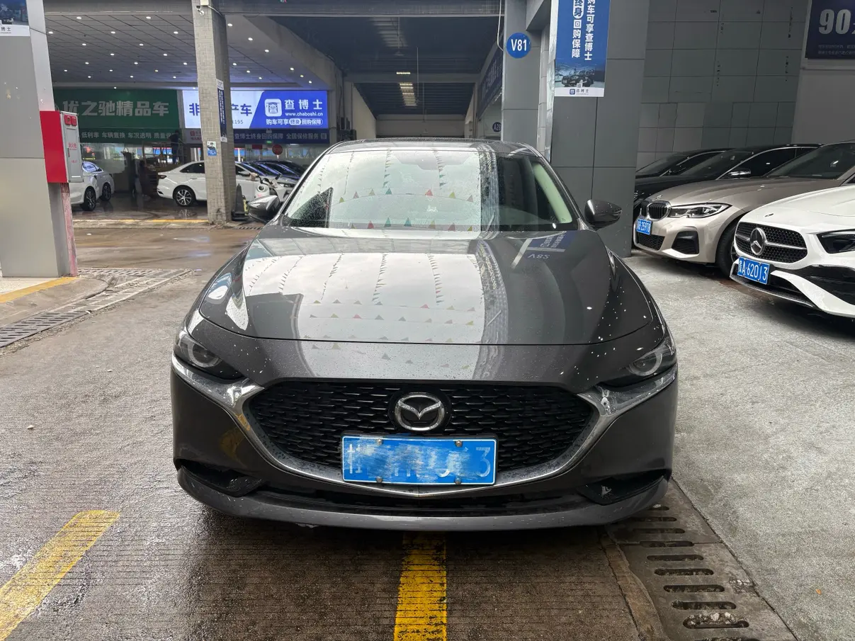 Mazda Axela