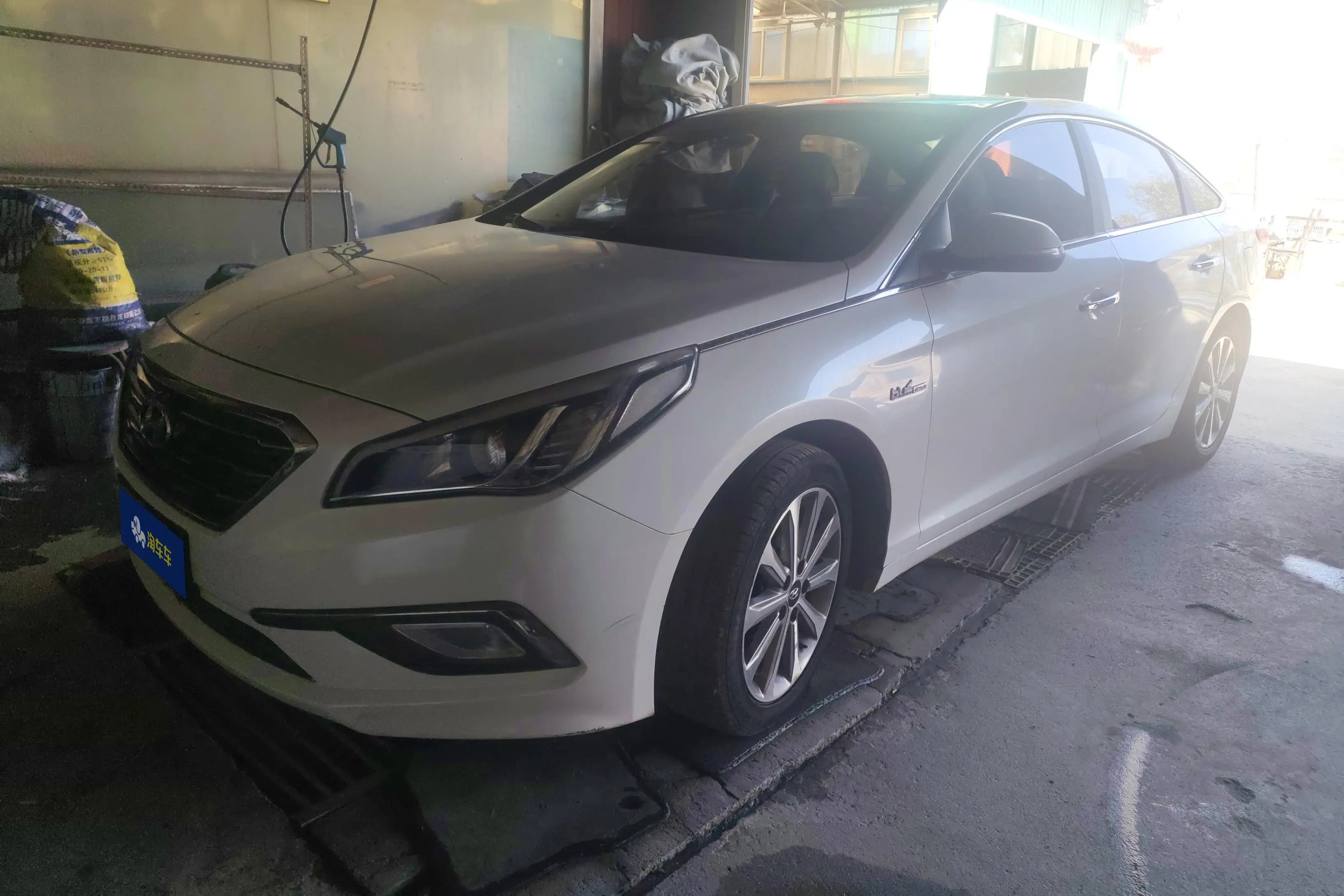 Hyundai Sonata nine