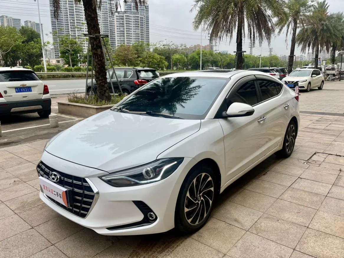 Hyundai Lead