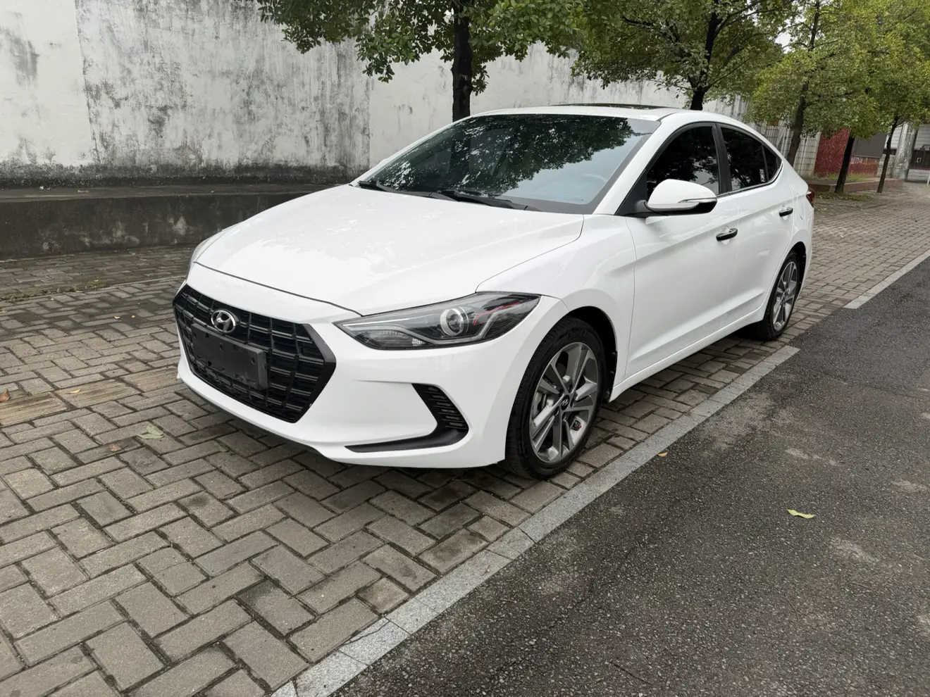 Hyundai Lead