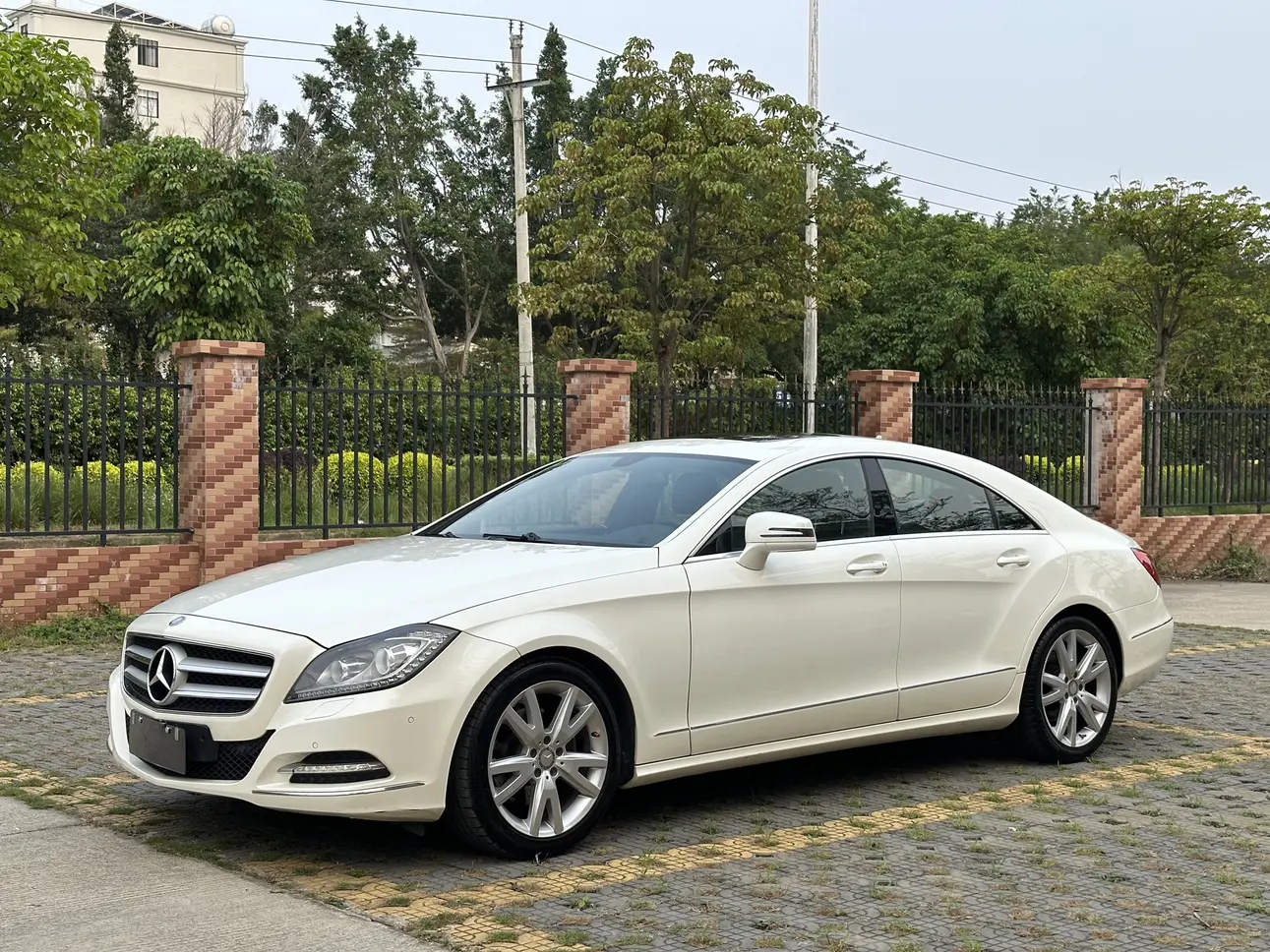 Mercedes-Benz Mercedes Benz CLS