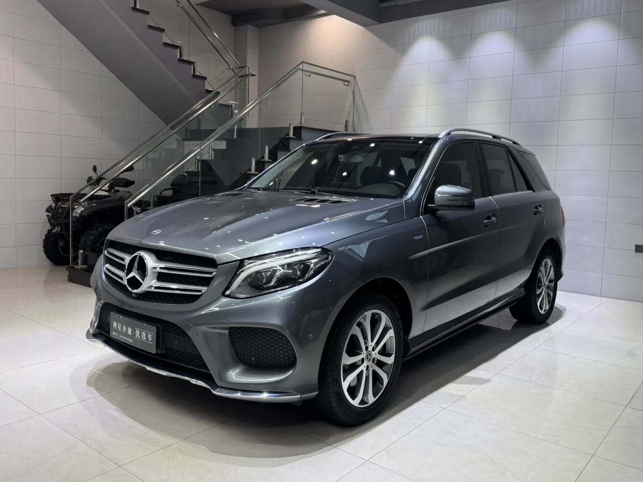 Mercedes-Benz GLE (Imported)