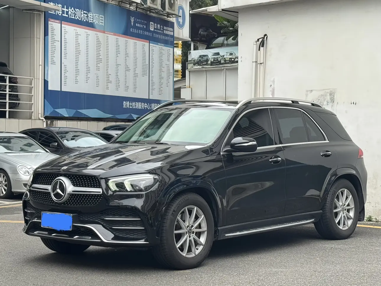 Mercedes-Benz GLE (Imported)