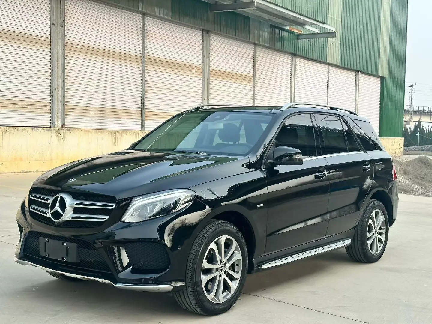 Mercedes-Benz GLE (Imported)