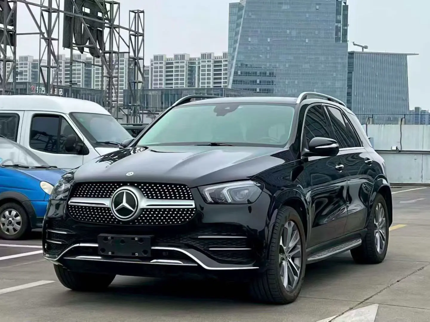 Mercedes-Benz GLE (Imported)