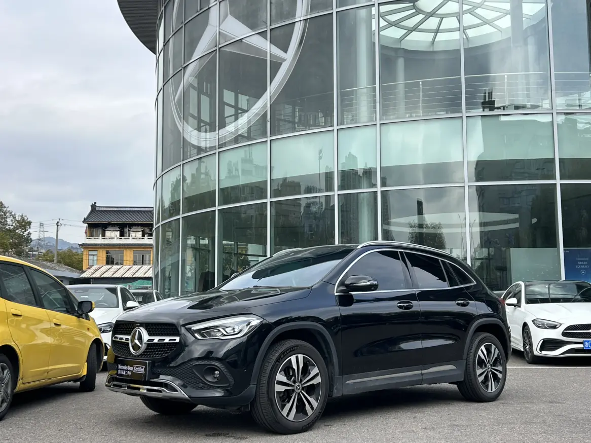 Mercedes-Benz GLA