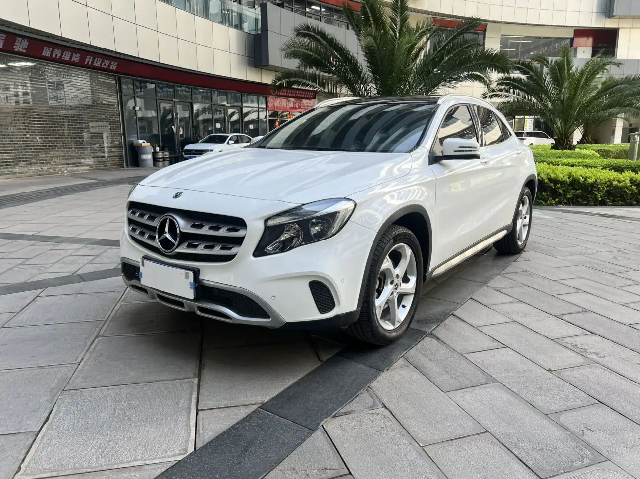 Mercedes-Benz GLA