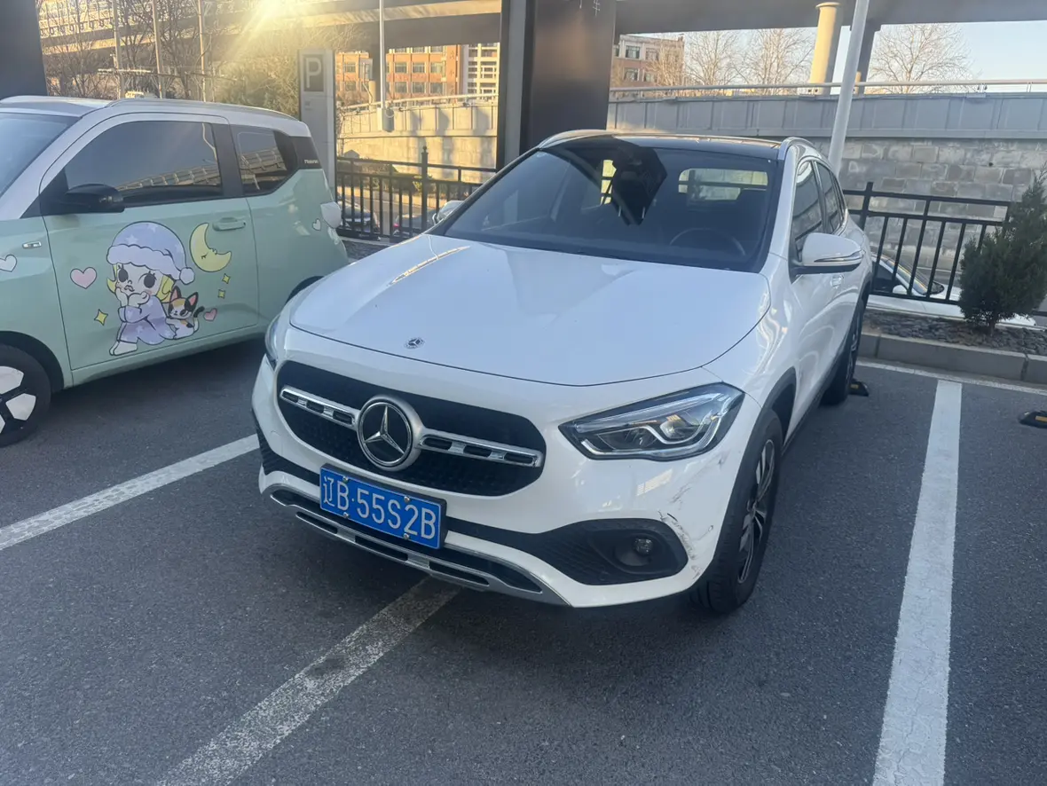 Mercedes-Benz GLA