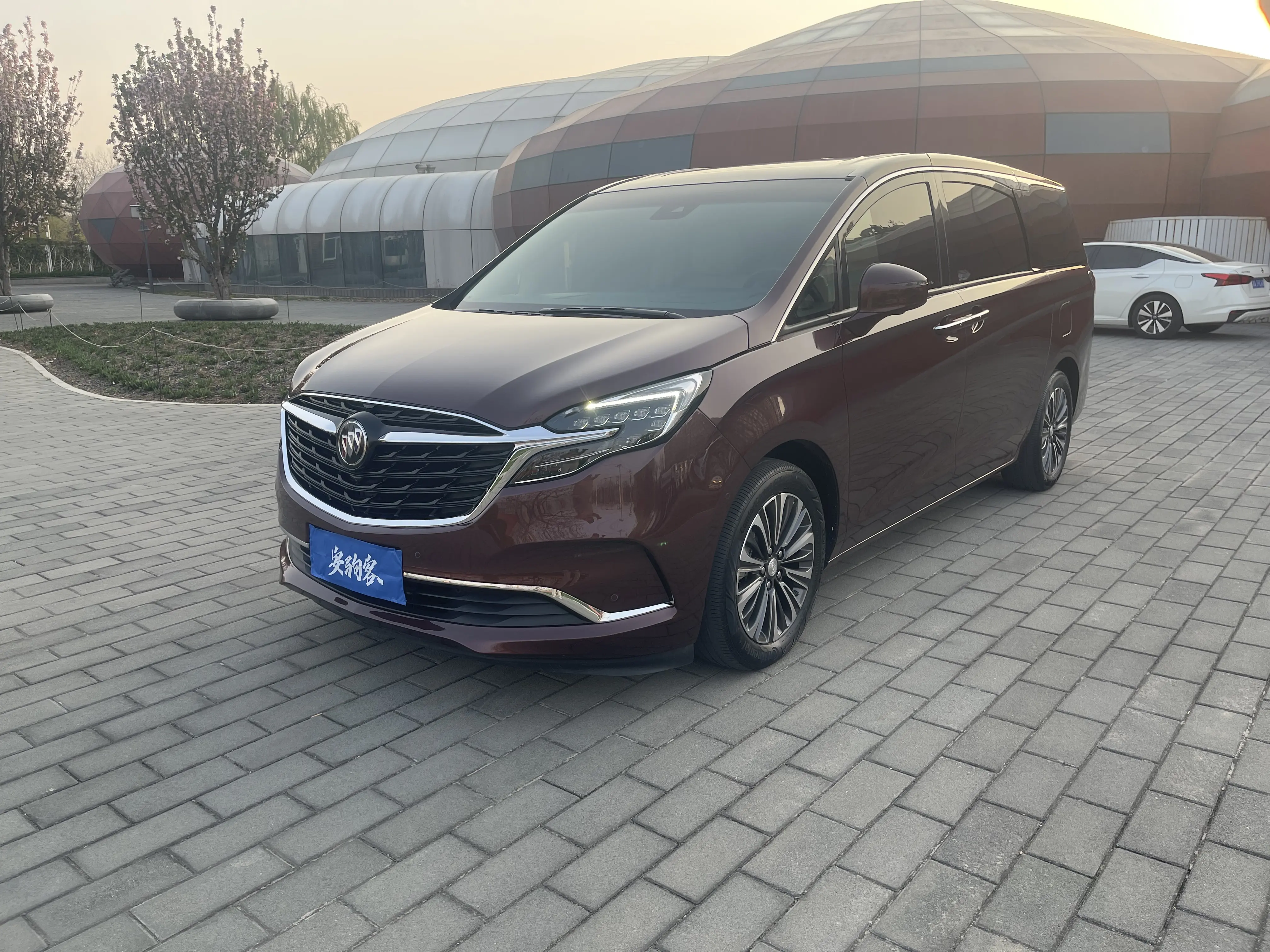 Buick GL8