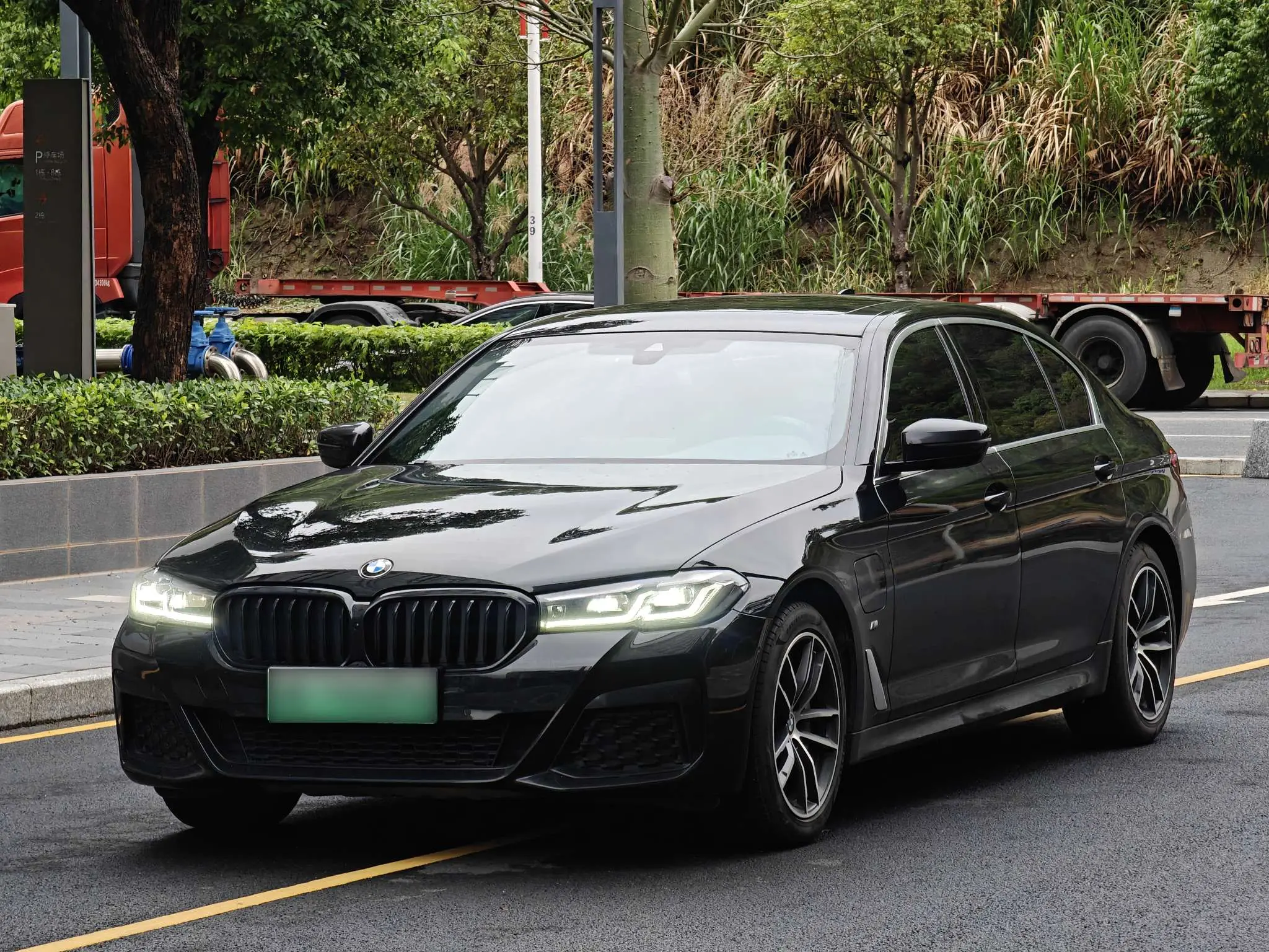 BMW 5 Series PHEV