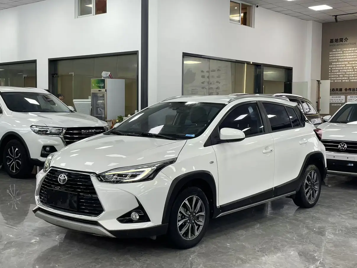 Toyota Yaris L