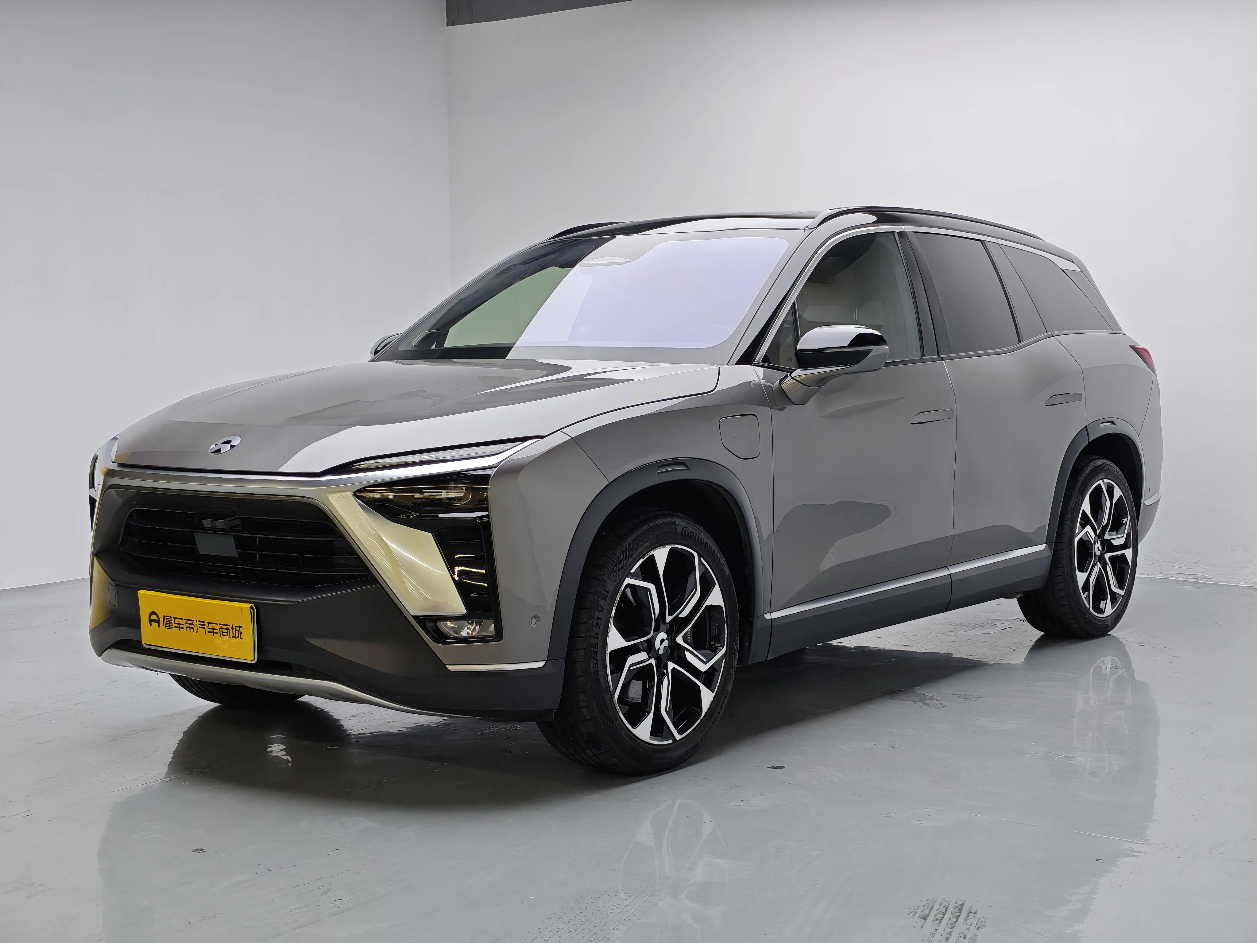 NIO ES8