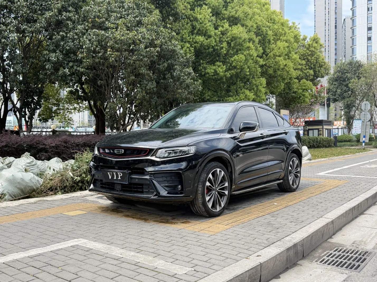 Geely Tugella