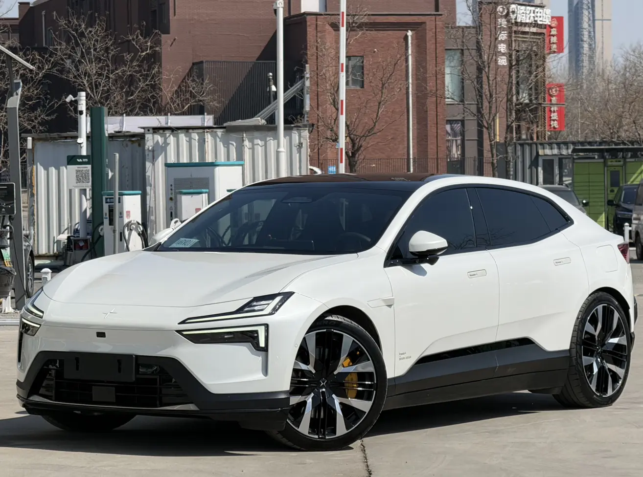 Polestar 4