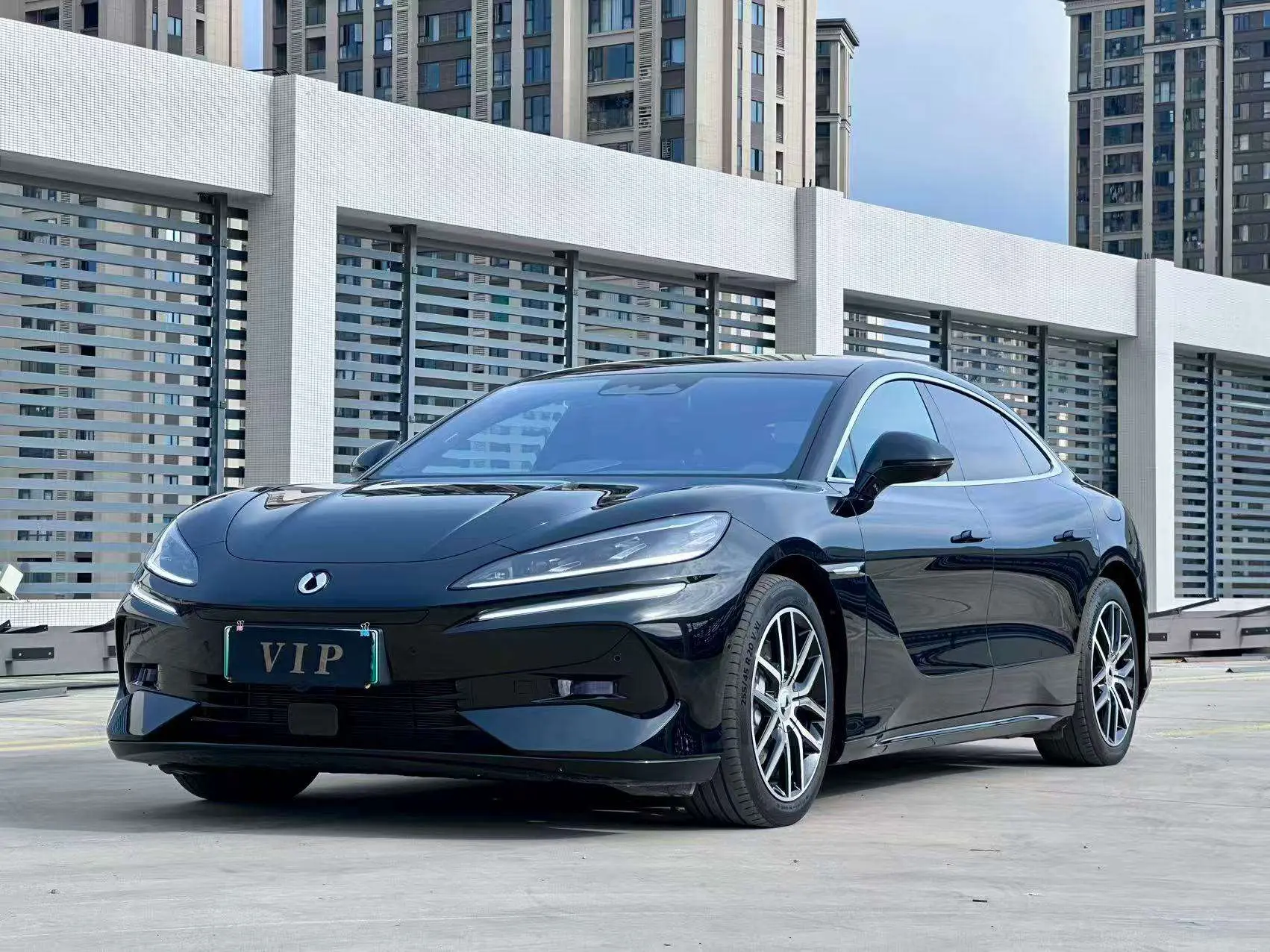 Denza Tengzhong Z9 DM