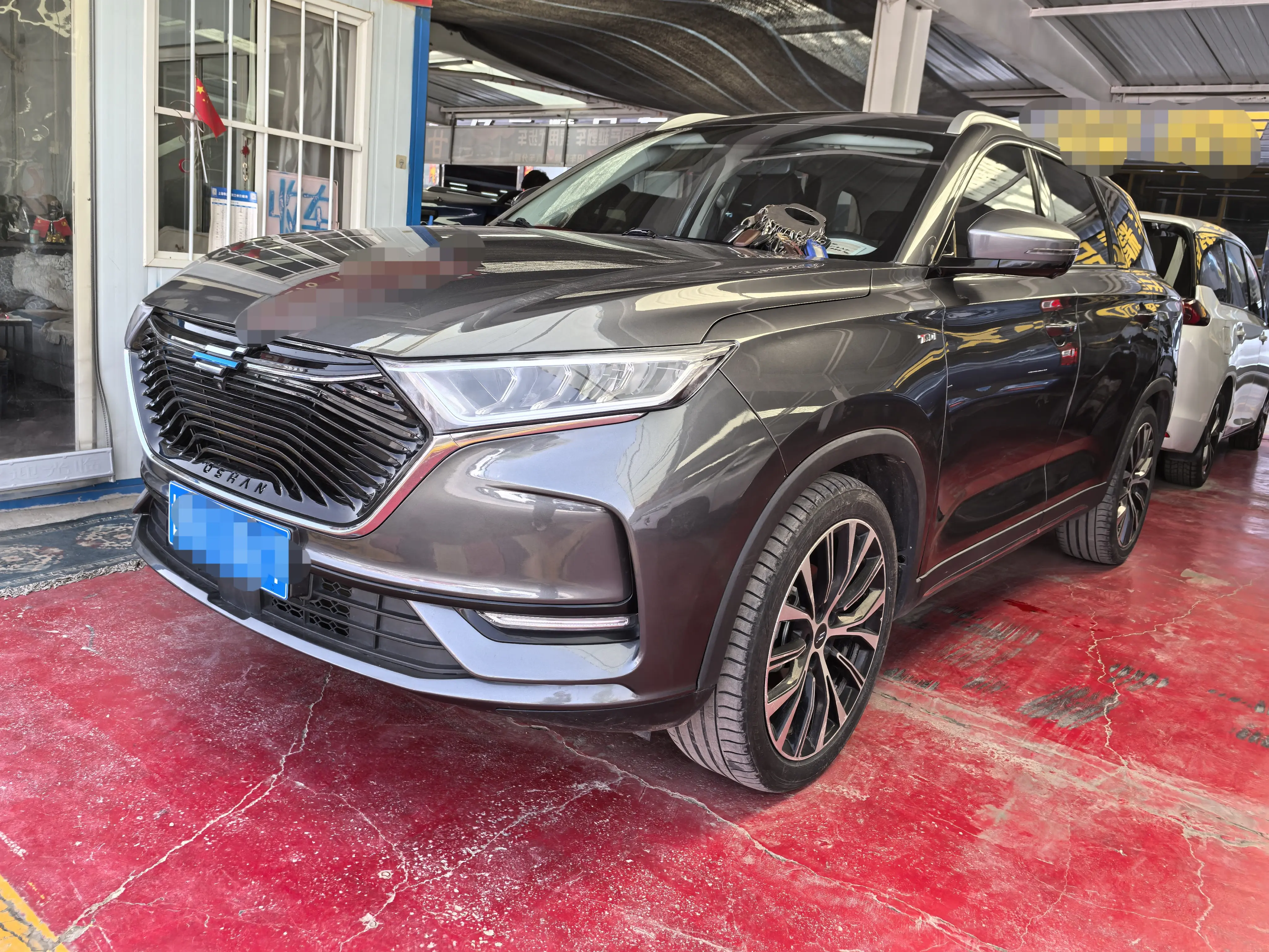 Oshan Changan Auchan X7