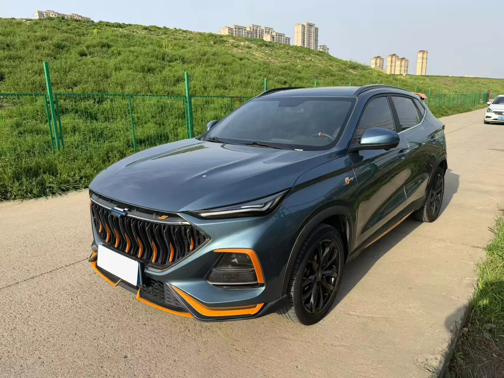 Oshan Changan Auchan X5