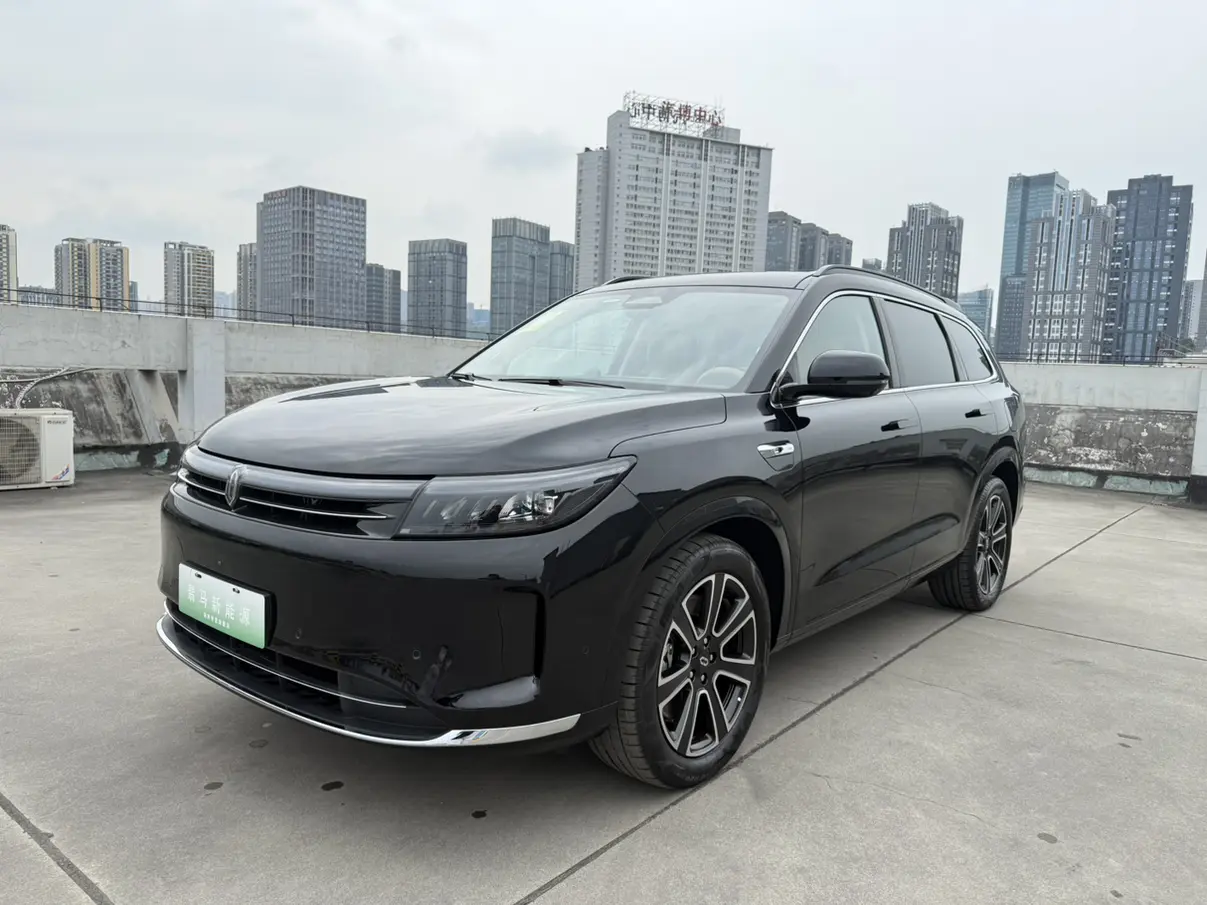 AITO M7