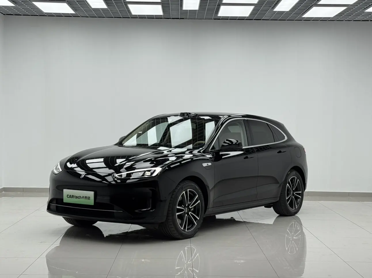 AITO M5