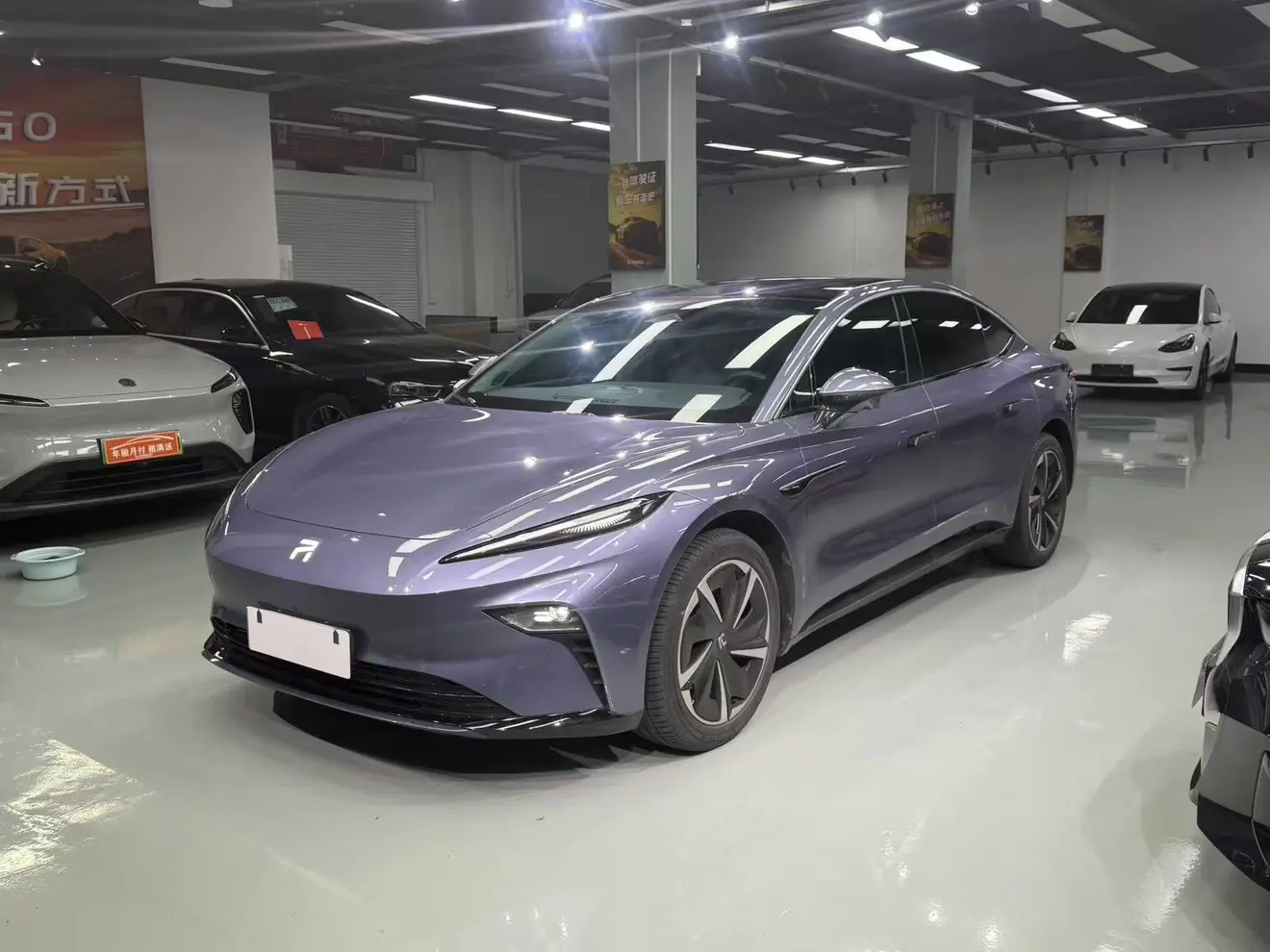 Rising Auto Feifan F7