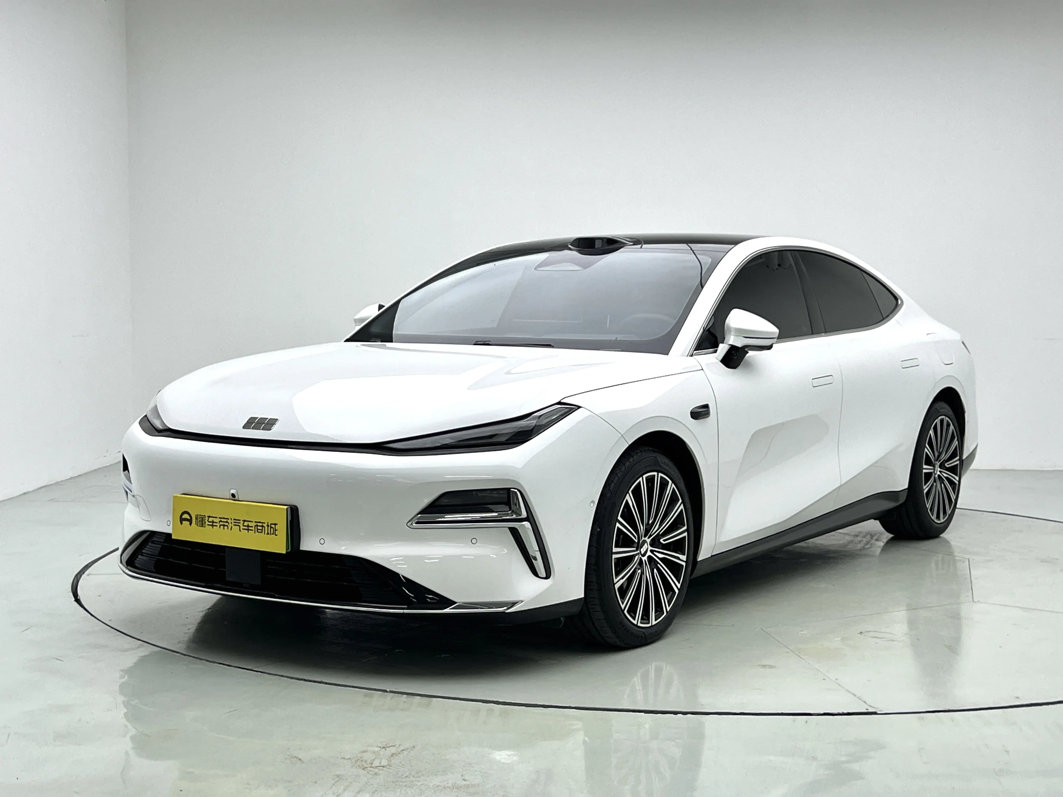 Geely Galaxy Star 8 PHEV