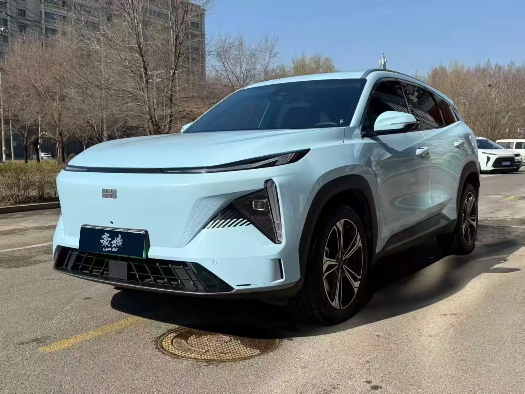 Geely Galaxy L7