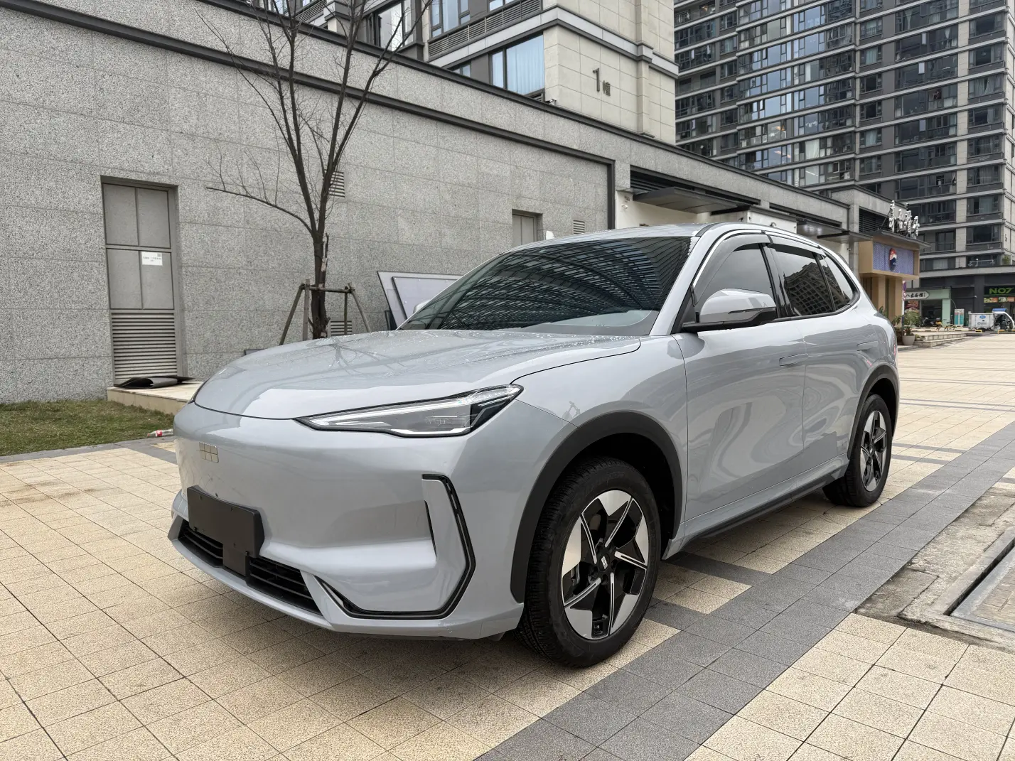 Geely Galaxy E5