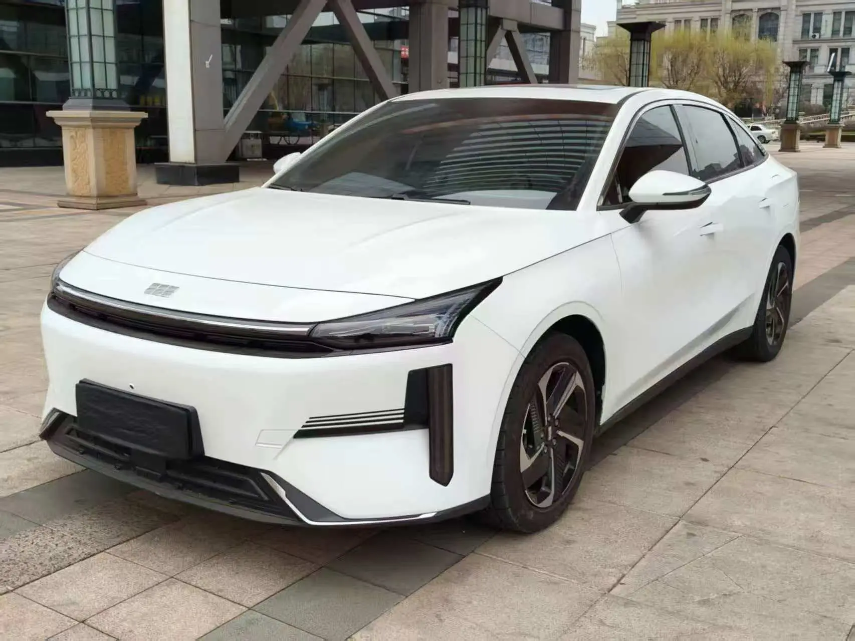 Geely Galaxy L6