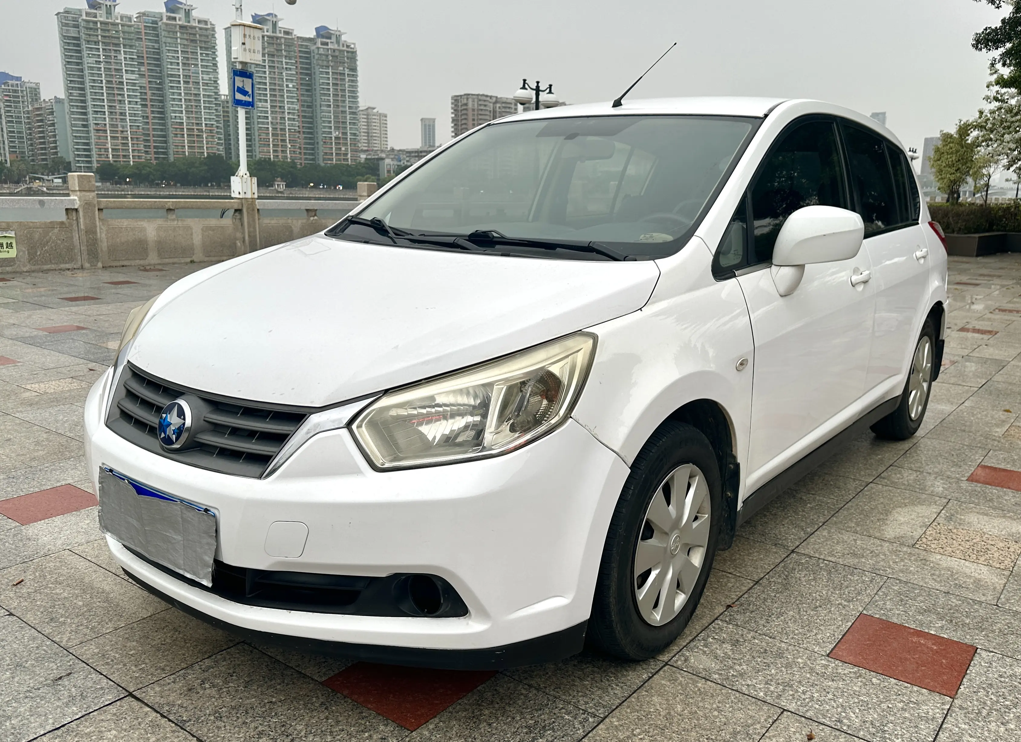 Kai Chen Venucia R50
